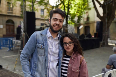 Durante cuatro lunes consecutivos, la plaza de San José, junto a la catedral de Pamplona, está acogiendo el ciclo de música 'Versionando'. Por este escenario ya han pasado los grupos Mind de gap, la Tribu Obembe y A Beatle Bit. Cerrará el ciclo el próximo lunes 26 de agosto el grupo Rockstars.