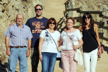 Los encierros del Pilón son el acto más conocido de las fiestas de Falces. El buen ambiente se prolonga con los desayunos en cuadrilla, que permiten afrontar con energía las actividades festivas programadas a lo largo del día.
