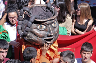 Todas las fotos del cohete de fiestas Lakuntza 2019