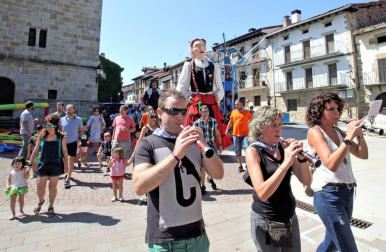 Todas las fotos del cohete de fiestas Lakuntza 2019