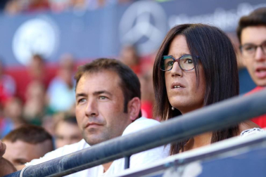 Fotos del búscate en la grada del Osasuna - Eibar