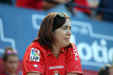Fotos del búscate en la grada del Osasuna - Eibar