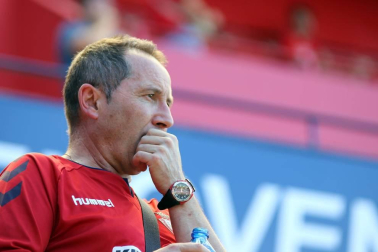 Fotos del búscate en la grada del Osasuna - Eibar