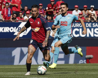 Todas las fotos del Osasuna - Eibar disputado en El Sadar.