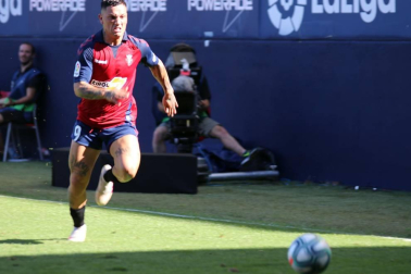 Todas las fotos del Osasuna - Eibar disputado en El Sadar.