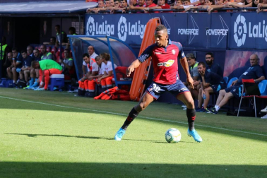 Todas las fotos del Osasuna - Eibar disputado en El Sadar.