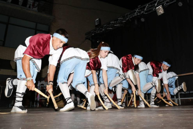 todas las fotos del Paloteado de fiestas de Ribaforada 2019
