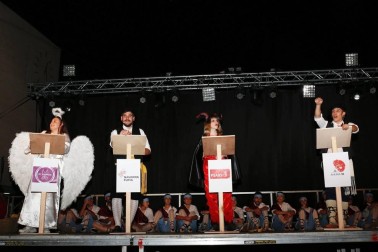 todas las fotos del Paloteado de fiestas de Ribaforada 2019