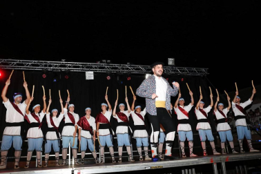 todas las fotos del Paloteado de fiestas de Ribaforada 2019