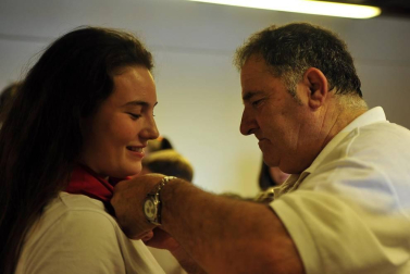Todas las fotos del cohete de fiestas de Pitillas, celebrado este año en honor a los voluntarios de las inundaciones. Además, a los recién nacidos se les impuso el pañuelo junto a sus padres.