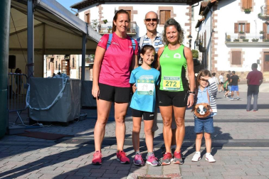 El domingo 25 de agosto la Sociedad Eugiko Ostatua organizó la 27ª edición del Cross de Eugi, prueba en el que tomaron parte 190 deportistas y en cuya categoría absoluta resultaron vencedores Roberto Trejo y Maite Beregaña. La carrera, que transcurrió por un circuito natural de casi once kilómetros, tuvo también un sesgo solidario, pues un euro de cada inscripción se donó a ADACEN.