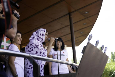 Todas las fotos del cohete anunciador de las fiestas de Berriozar 2019, lanzado por la Asocación de Amigos del Sáhara.