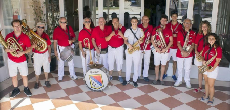 Allo ha celebrado sus fiestas con un excelente ambiente. El sábado 24 de agosto fue uno de los días más divertidos, con la XX Concentración de calvos y el Concurso Internacional del Aceituni, que reta a lanzar lo más lejos posible un hueso de aceituna.