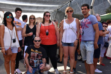 El 25 de agosto la localidad de Cadreita festejó la XI edición del Día del Tomate. Los actos más destacados fueron los concursos con premios al tomate más feo, al más pesado, al mejor plato de cocina y al mejor dibujo infantil, cuyos premios se entregaron tras comida popular. Degustaciones de pinchos, vacas e hinchables completaron la jornada.