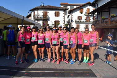 El domingo 25 de agosto la Sociedad Eugiko Ostatua organizó la 27ª edición del Cross de Eugi, prueba en el que tomaron parte 190 deportistas y en cuya categoría absoluta resultaron vencedores Roberto Trejo y Maite Beregaña. La carrera, que transcurrió por un circuito natural de casi once kilómetros, tuvo también un sesgo solidario, pues un euro de cada inscripción se donó a ADACEN.