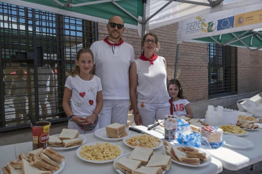 Todas las fotos del cohete de fiestas de Sesma 2019, en el que los benjamines de la quinta de 2011 fueron protagonistas.