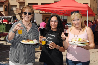 Del 23 a 25 de agosto los fiteranos celebraron la tercera edición de sus jornadas gastronómicas dedicadas a la trashumancia. La programación se concentró especialmente el sábado en el paseo de San Raimundo. Además de la habitual feria de artesanía y del acto principal de la trashumancia, se realizaron otras actividades como paseos a caballo, visitas guiadas o degustaciones.