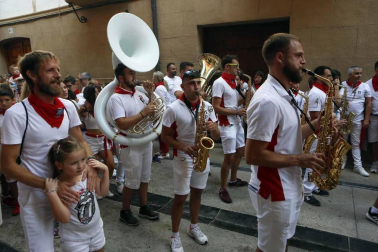 Todas las fotos del cohete de fiestas de Lumbier 2019