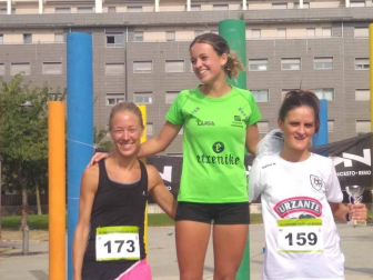 Jokin Muñoz y Ainara Alcuaz se han proclamado este domingo campeones de la IV Carrera popular de Artica, en la que han participado 150 inscritos adultos y 200 menores.