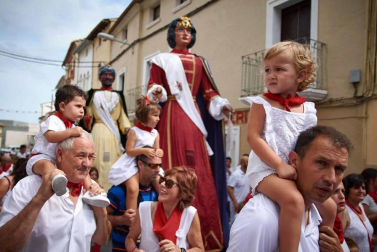 Todas las fotos del chupinazo de fiestas de Caparroso 2019