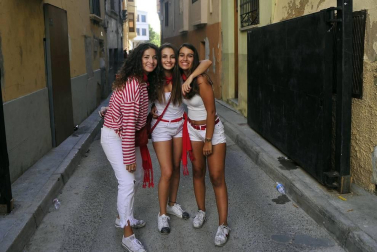 Fotos del primer encierro del puente de fiestas de Peralta y de la charanga 'Las Tetas'