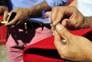 Todas las fotos del encierro del día 3 de septiembre de fiestas de Peralta y del sorteo de los toros