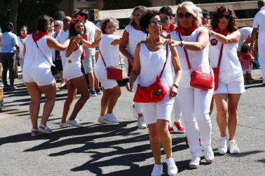 Todas las fotos del cohete de fiestas de Fontellas 2019