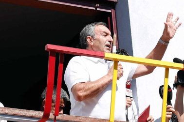 Todas las fotos del cohete de fiestas de Fontellas 2019