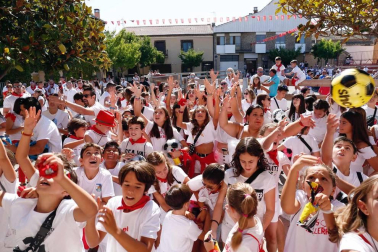 Todas las fotos del cohete de fiestas de Fontellas 2019
