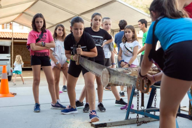 El viernes 30 de agosto, primer día de fiestas de Sorauren, las cuadrillas disfrutaron de una divertida competición de herri kirolak que se desarrolló en el frontón de la localidad. Los festejos se prolongaron hasta el lunes 2 de septiembre.