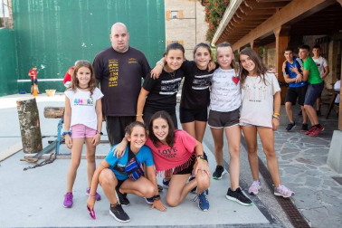 El viernes 30 de agosto, primer día de fiestas de Sorauren, las cuadrillas disfrutaron de una divertida competición de herri kirolak que se desarrolló en el frontón de la localidad. Los festejos se prolongaron hasta el lunes 2 de septiembre.