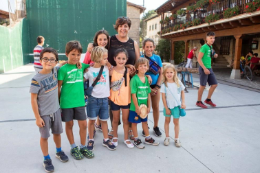El viernes 30 de agosto, primer día de fiestas de Sorauren, las cuadrillas disfrutaron de una divertida competición de herri kirolak que se desarrolló en el frontón de la localidad. Los festejos se prolongaron hasta el lunes 2 de septiembre.