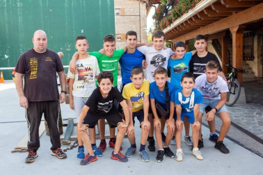 El viernes 30 de agosto, primer día de fiestas de Sorauren, las cuadrillas disfrutaron de una divertida competición de herri kirolak que se desarrolló en el frontón de la localidad. Los festejos se prolongaron hasta el lunes 2 de septiembre.