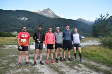 El sábado 31 de agosto la Asociación Deportiva de Isaba-Izabako Kirol Elkartea, organizó, dentro del Proyecto Belarouat enmarcado en el Programa de Cooperación Transfronteriza España-Francia-Andorra (POCTEFA), un doble kilómetro vertical en el que tomaron parte un centenar de deportistas. Por la mañana la prueba concluyó en el monte Lakartxela y por la tarde el monte Lakora fue el punto de llegada.