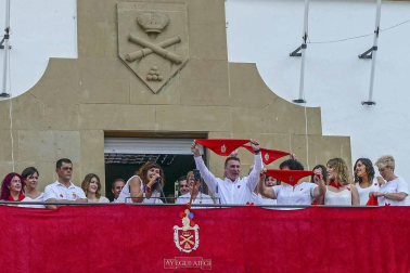 Todas las fotos del cohete de fiestas de Ayegui 2019