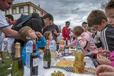 Todas las fotos del cohete de fiestas de Ayegui 2019