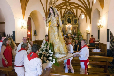 Todas las fotos de la procesión de fiestas de Fontellas 2019