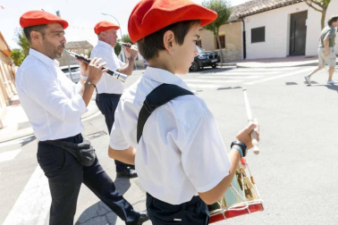 Todas las fotos de la procesión de fiestas de Fontellas 2019