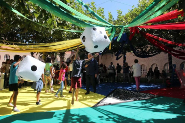 El arte transforma los patios de Tudela