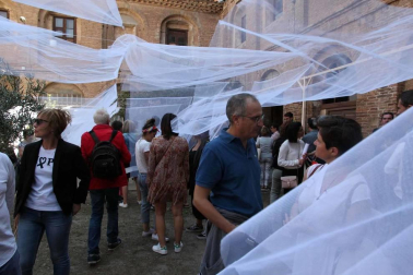 El arte transforma los patios de Tudela