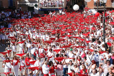 Todas las fotos del cohete de fiestas de Ablitas 2019