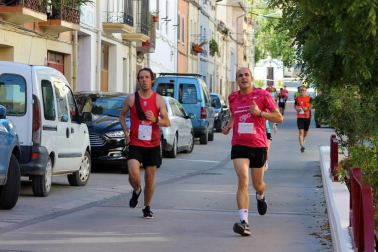 Javier Nagore y Deysi Gutiérrez entraron este sábado por la puerta grande de la plaza de toros de Lodosa en la V edición del Toro Soga Running de Lodosa.