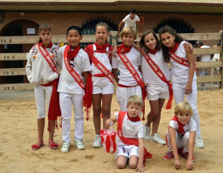 El Ayuntamiento infantil, con Álex Zubicaray, de 12 años, a la cabeza, presidió las actividades del Día del Niño.