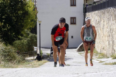 Xabier Zarranz y María Pilar De Gracia triunfan en el Cross Iturbero de Lumbier.
