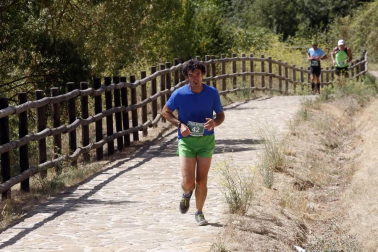 Xabier Zarranz y María Pilar De Gracia triunfan en el Cross Iturbero de Lumbier.