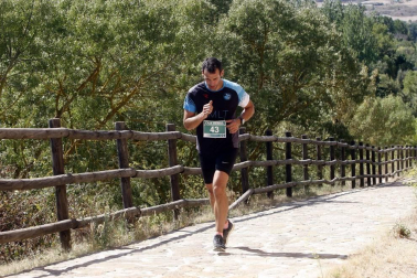 Xabier Zarranz y María Pilar De Gracia triunfan en el Cross Iturbero de Lumbier.
