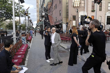 Fotos del desfile organizado por el diseñador y la actriz, una de las citas clave de la Fashion Week de Nueva York