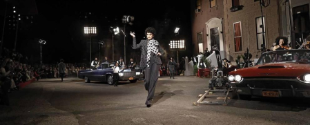 Fotos del desfile organizado por el diseñador y la actriz, una de las citas clave de la Fashion Week de Nueva York