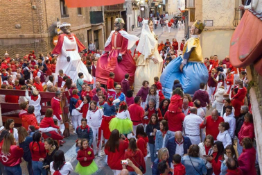 Galería de imágenes del Día de los Mayores en las fiestas de Cintruénigo.