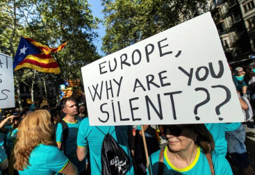 La manifestación registra la participación más baja de los últimos años.